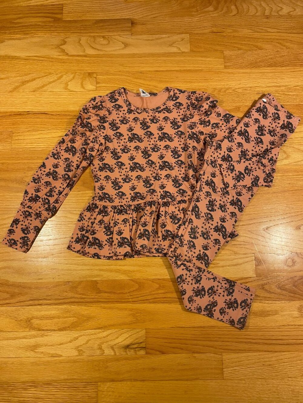 Musli Floral Peplum Top & Leggings